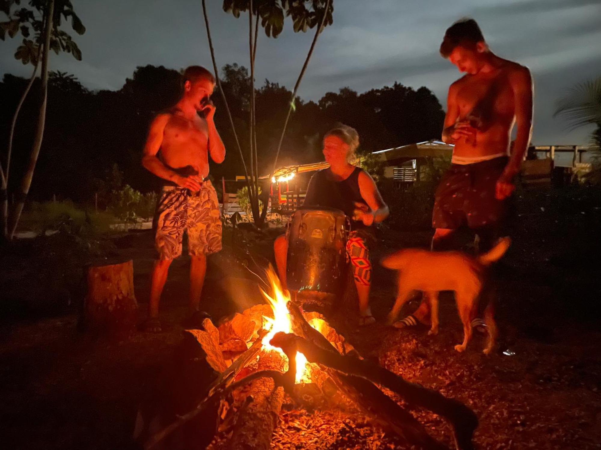 Land Of Promise - Reggae Bar & Eco Village Zanderij Zewnętrze zdjęcie