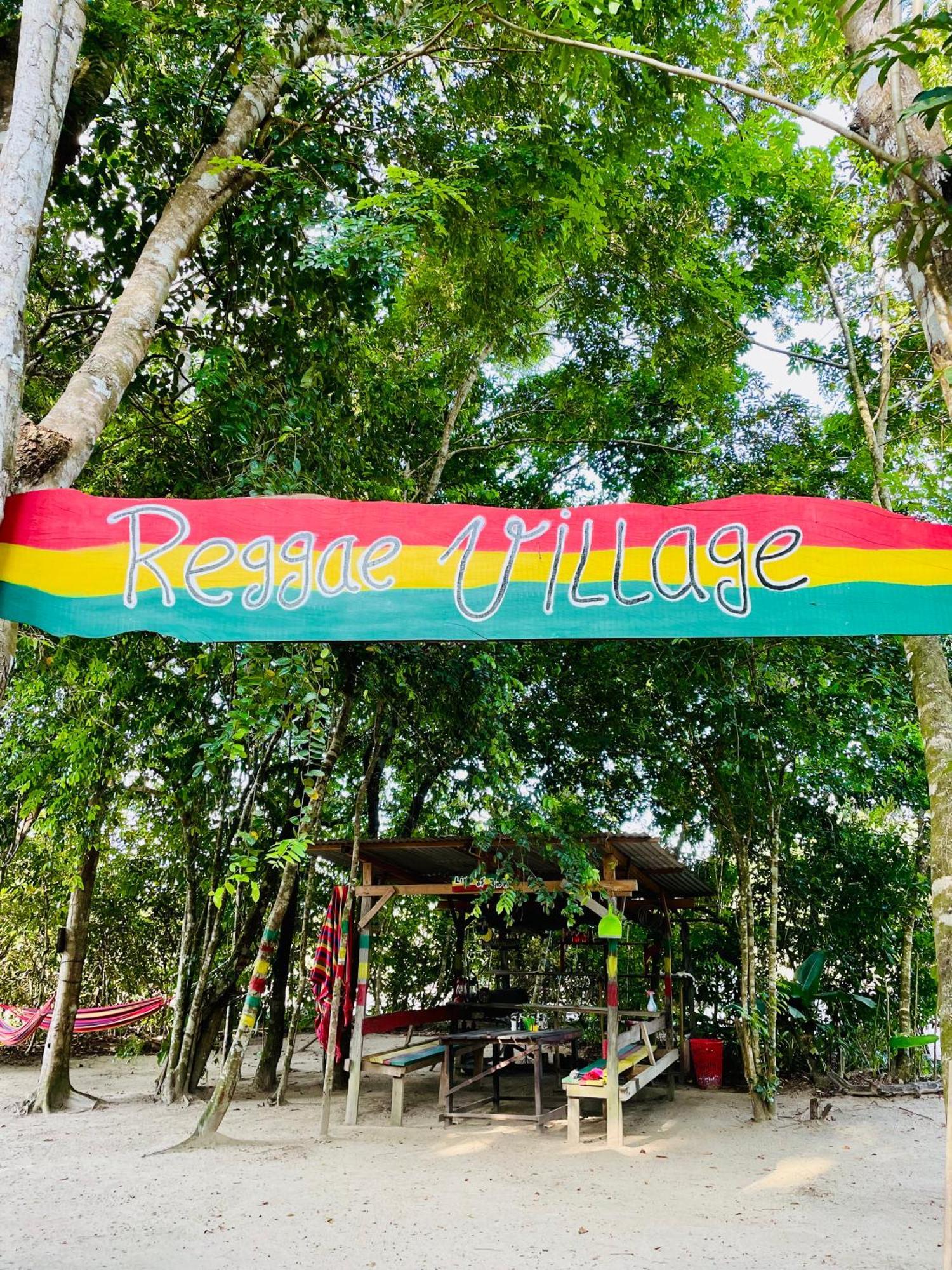 Land Of Promise - Reggae Bar & Eco Village Zanderij Zewnętrze zdjęcie